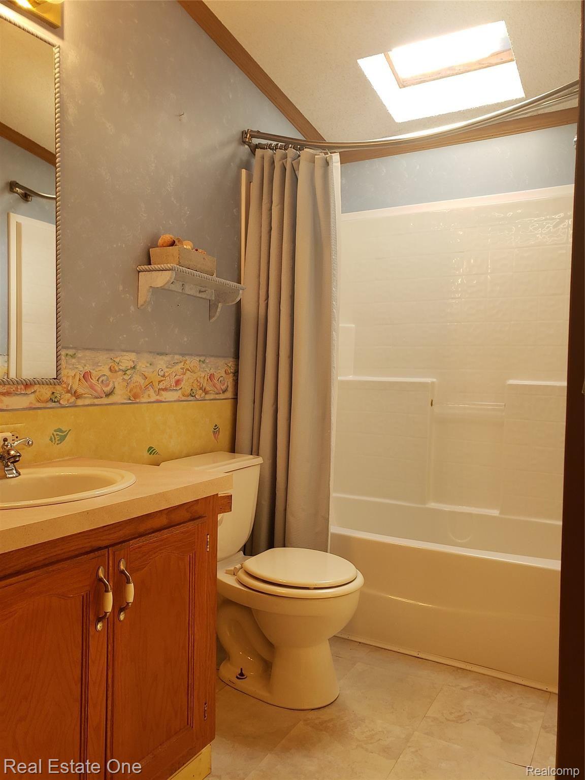 1870 South Elba Road Lapeer, MI 48446 - Photo 41 of 51 20200818_161236.jpg