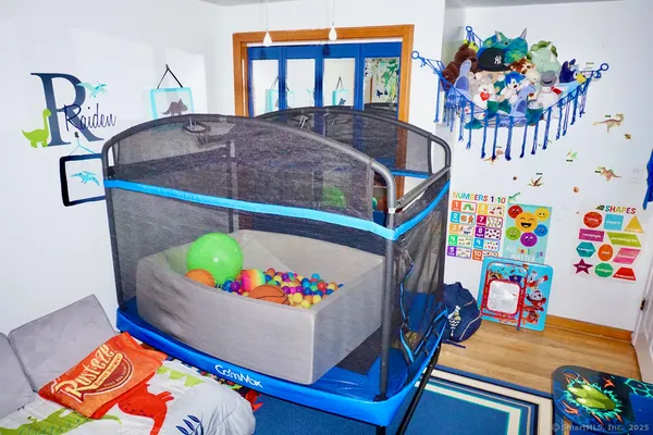 $329,000 | 33 Colt Street, New Britain, CT 06052