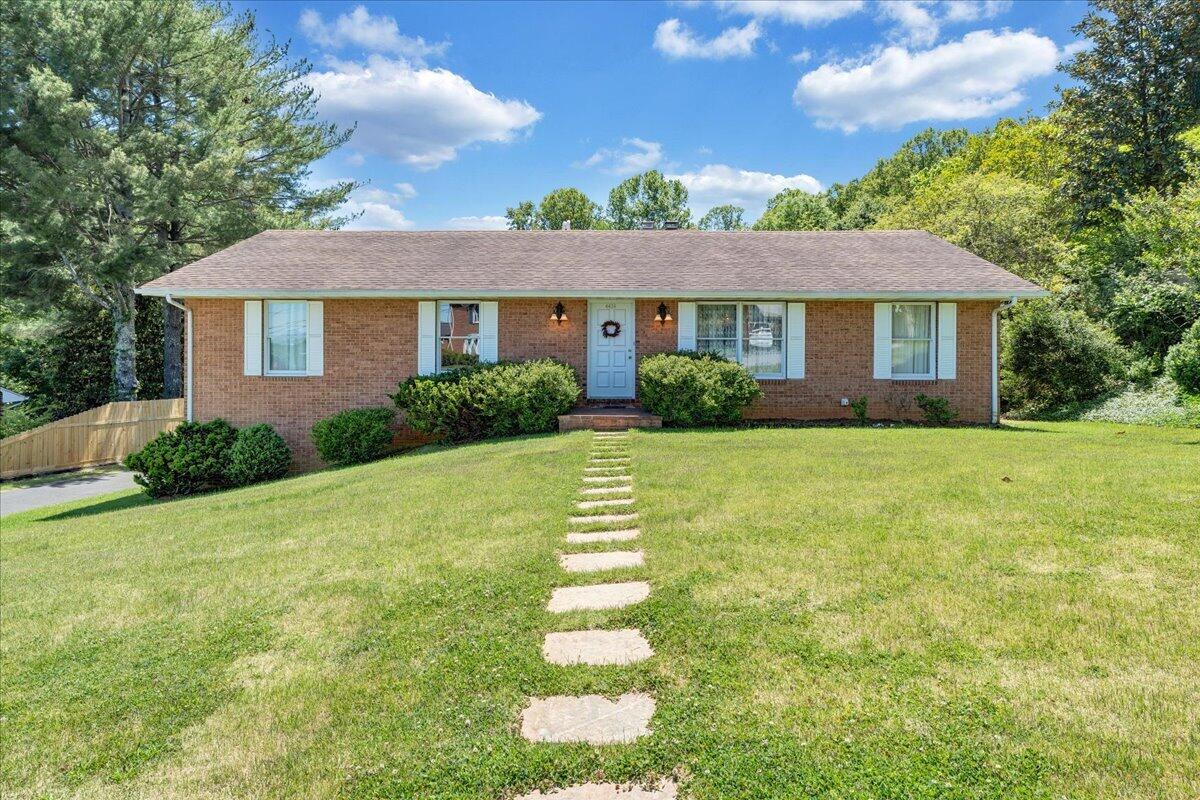 4434 Rosecrest Road Roanoke, VA 24018 - Photo 37 of 48 38-MIB01323