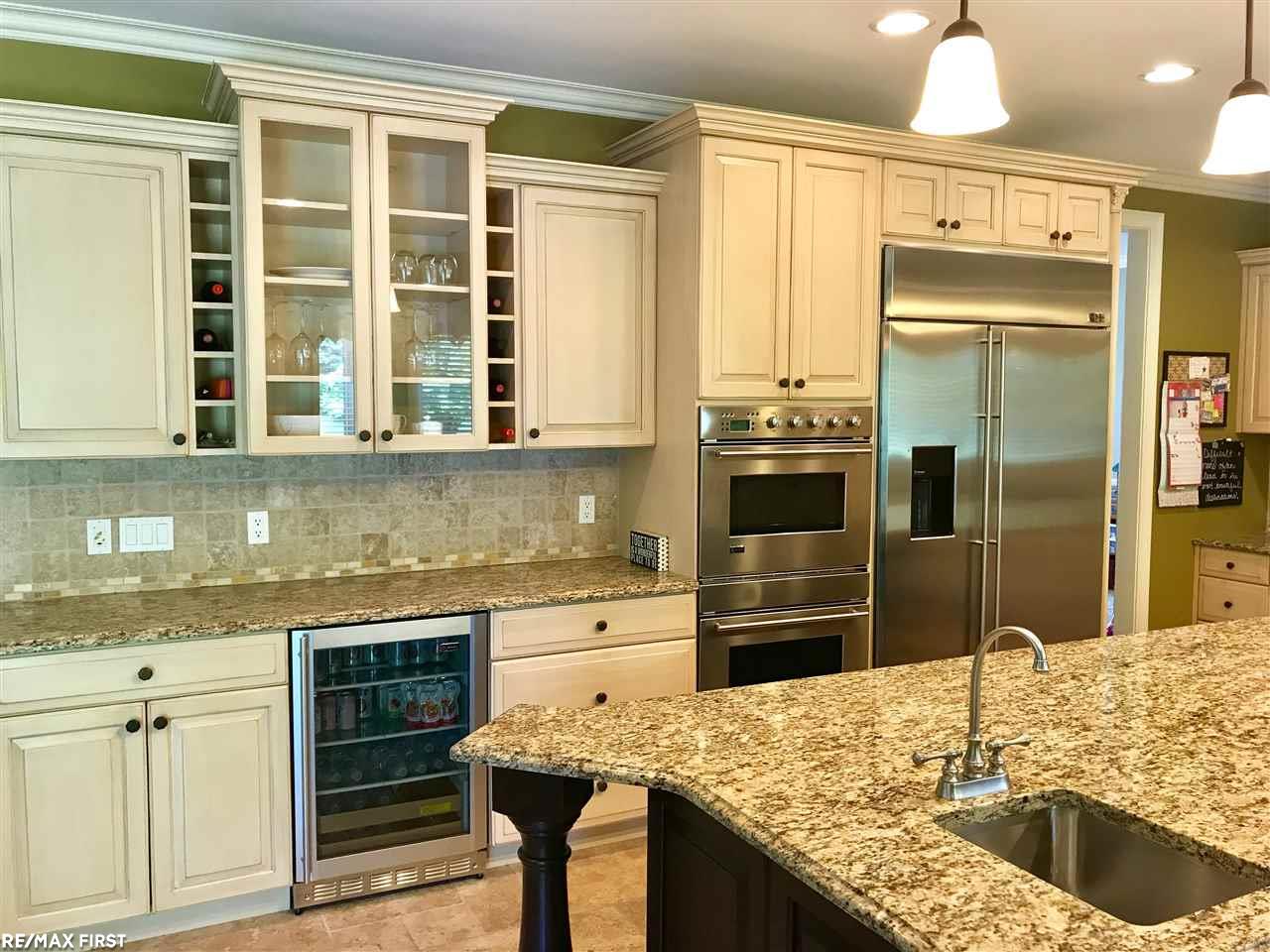 8705 Inverness Washington, MI 48095 - Photo 4 of 36 31324467-3.JPG