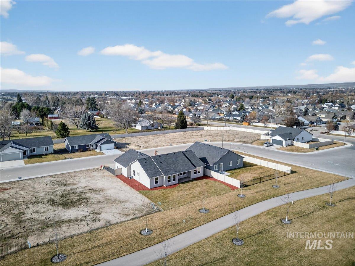 1410 Regency Way Emmett, ID 83617 - Photo 40 of 46 Aerial perspective of suburban area
