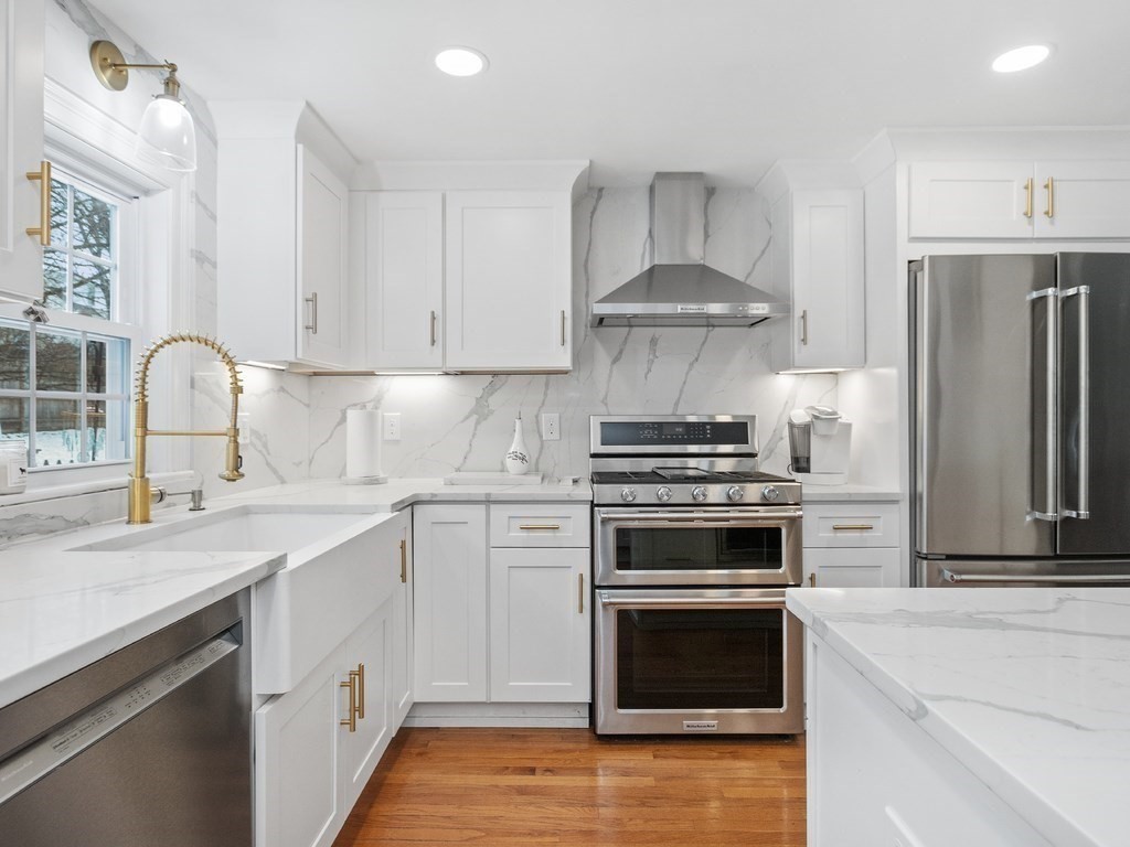 167 Beal Road Waltham, MA 02453 - Photo 5 of 31 Gallery Image 5