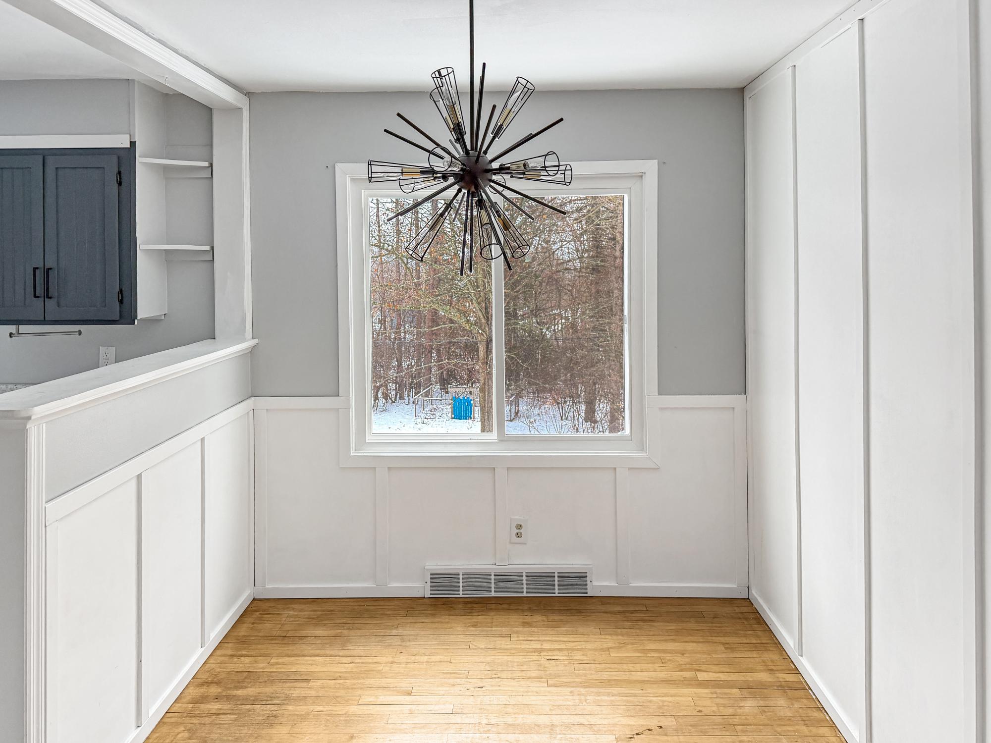 239 Highview Parkway Rhinelander, WI 54501 - Photo 3 of 16 Gallery Image 3