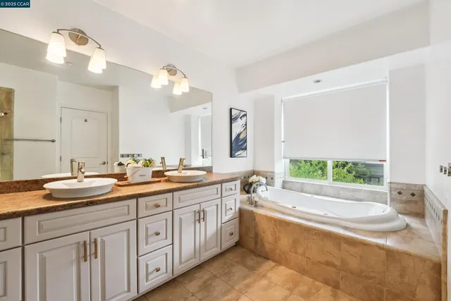 $949,000 | 1539 Geary Road, Unit C, Walnut Creek, CA 94597