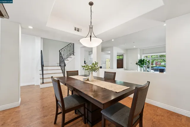 $949,000 | 1539 Geary Road, Unit C, Walnut Creek, CA 94597