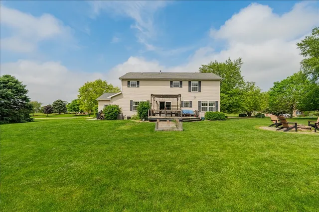 $415,000 | 13561 Buck Road, Bloomington, IL 61705