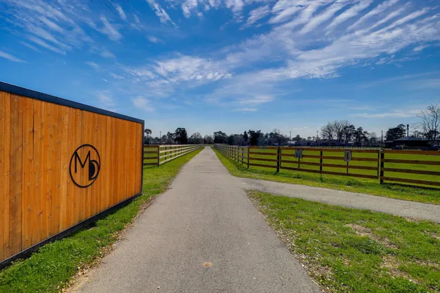 $2,575,000 | 10210 Stidham Road, Conroe, TX 77302