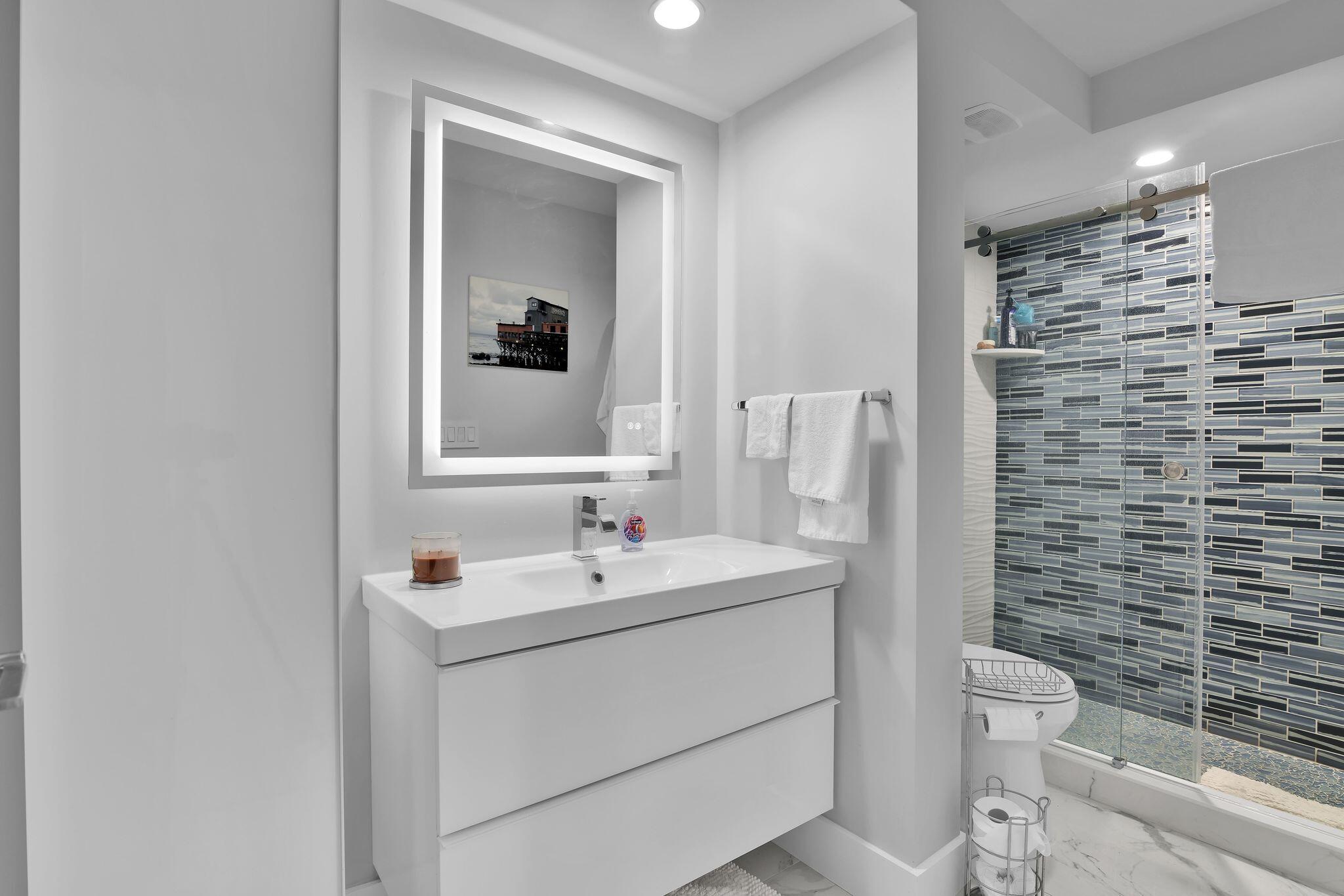 Undisclosed Address Boca Raton, FL 33487 - Photo 27 of 94 859 Jeffery St 202 pic 4