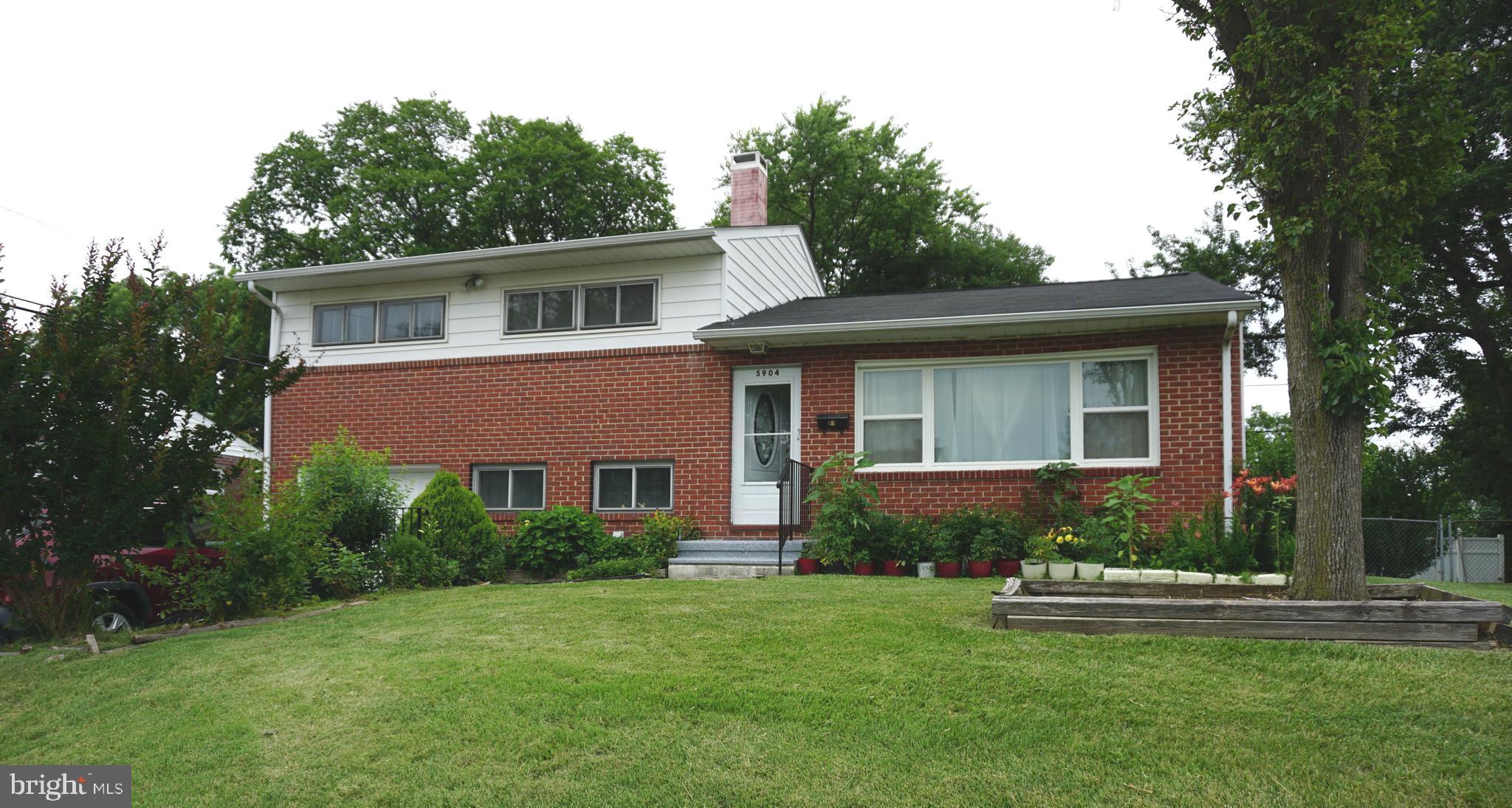 5904 Charnwood Road Baltimore, MD 21228 - Photo 1 of 20 Front