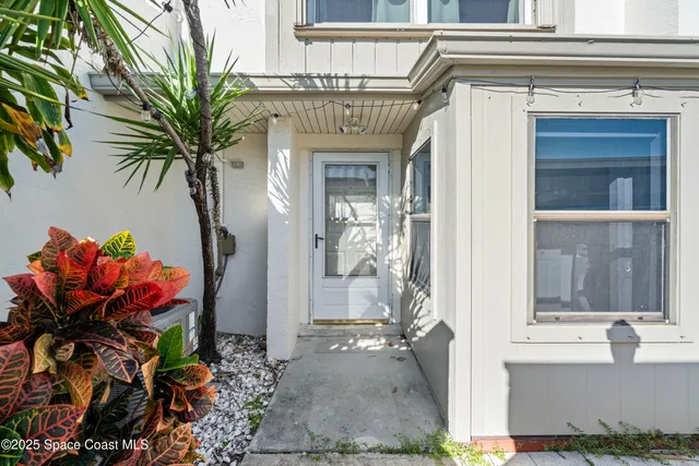 $2,150 | 142 Palmetto Avenue, Unit 92, Indialantic, FL 32903