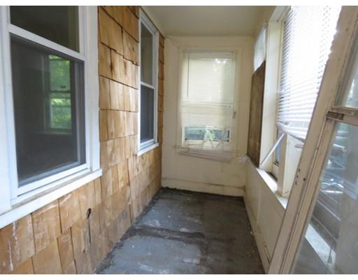 61 R Tyler Street Springfield, MA 01109 - Photo 4 of 15 Gallery Image 4