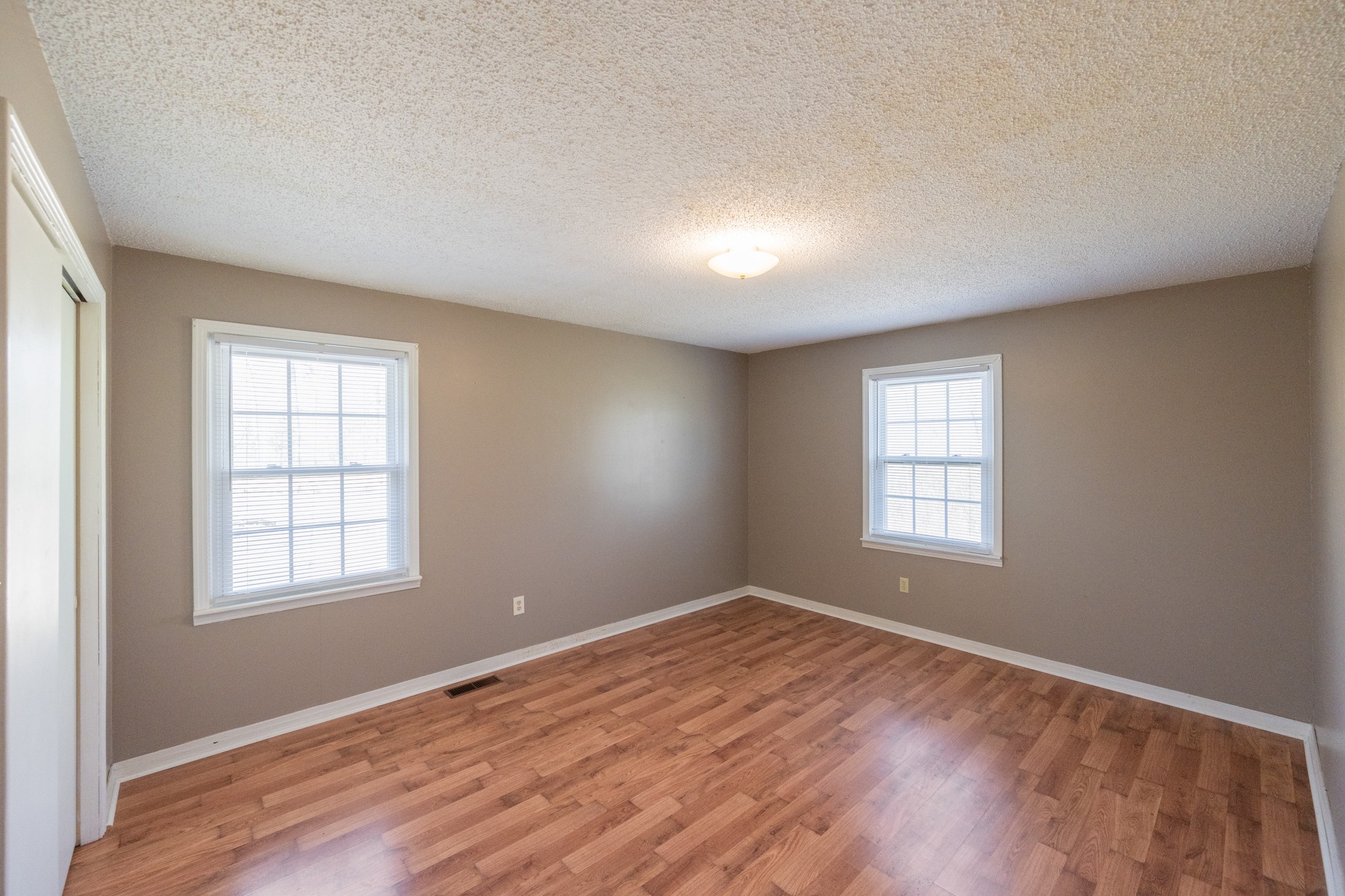 1705 Highway 100 Decaturville, TN 38329 - Photo 15 of 27 Gallery Image 15