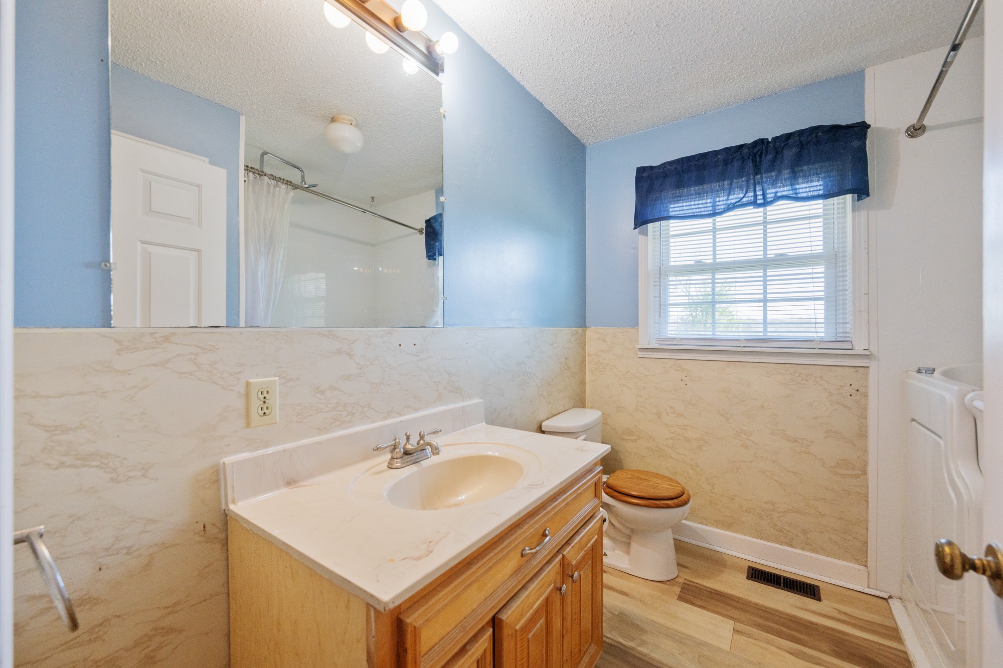 1705 Highway 100 Decaturville, TN 38329 - Photo 16 of 27 Gallery Image 16