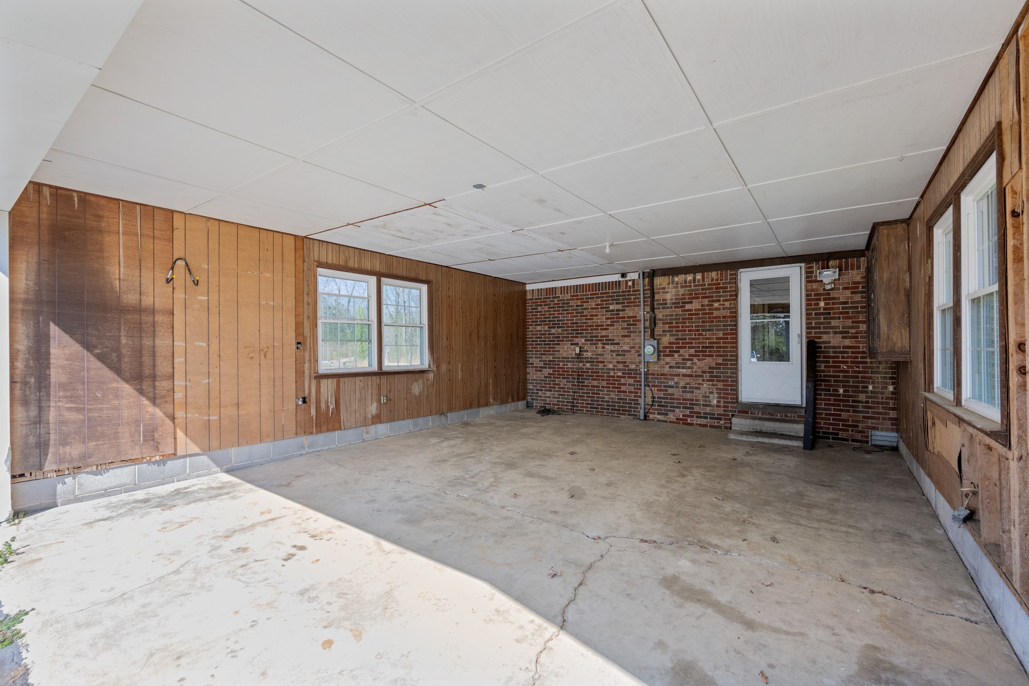 1705 Highway 100 Decaturville, TN 38329 - Photo 18 of 27 Gallery Image 18