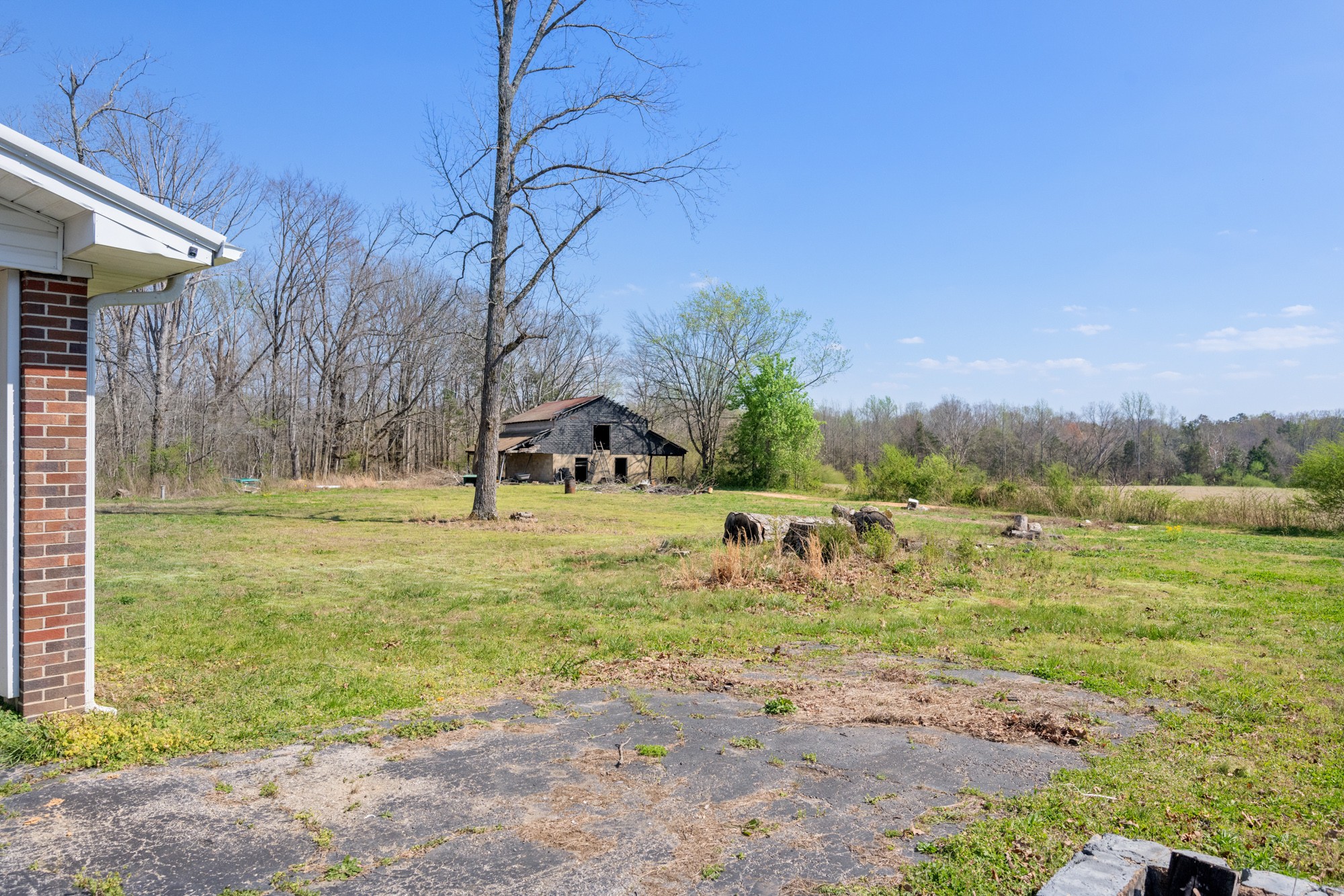 1705 Highway 100 Decaturville, TN 38329 - Photo 20 of 27 Gallery Image 20