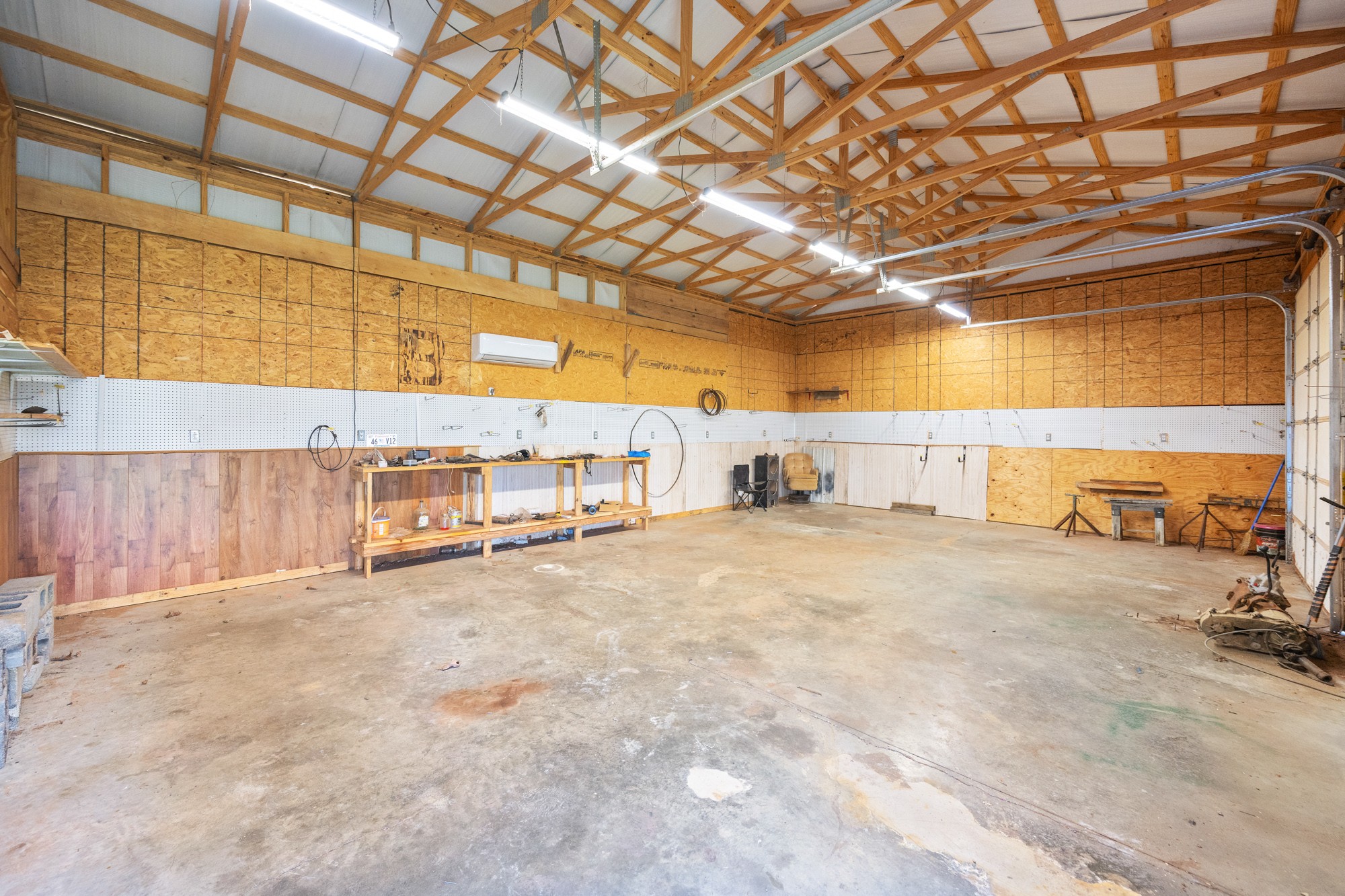 1705 Highway 100 Decaturville, TN 38329 - Photo 23 of 27 Gallery Image 23