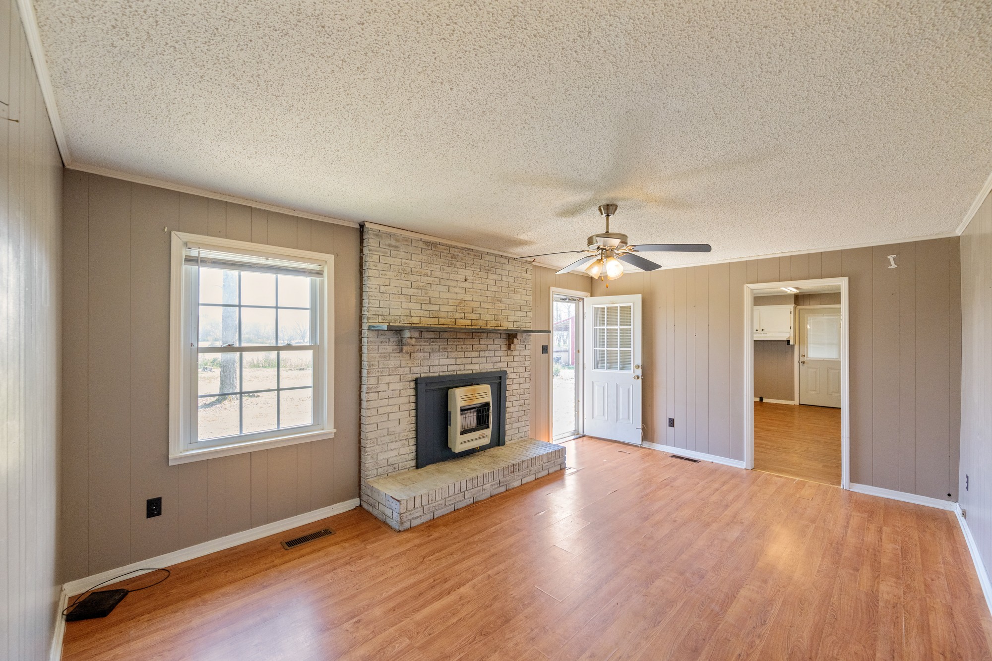 1705 Highway 100 Decaturville, TN 38329 - Photo 10 of 27 Gallery Image 10