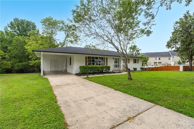 $365,000 | 420 Collinwood Drive, Burlington, NC 27215