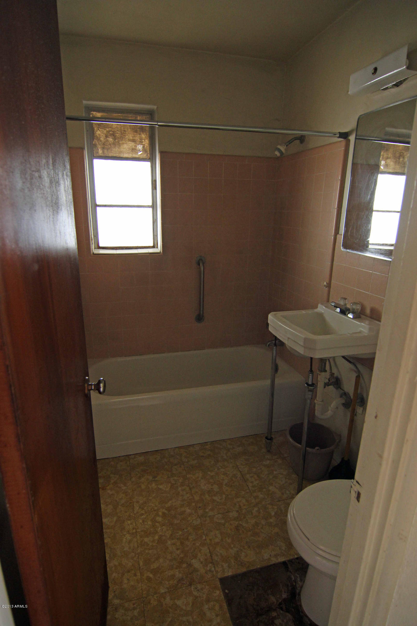 1518 West Roeser Road Phoenix, AZ 85041 - Photo 10 of 10 14