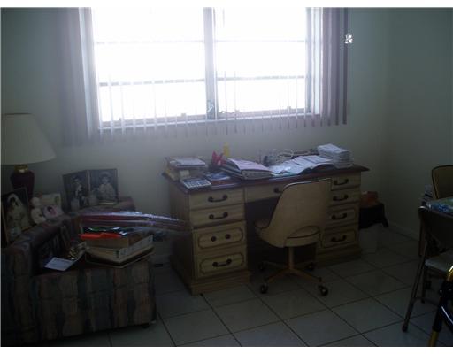 5300 Washington Street, Unit G123 Hollywood, FL 33021 - Photo 6 of 9 a view of workspace with a window