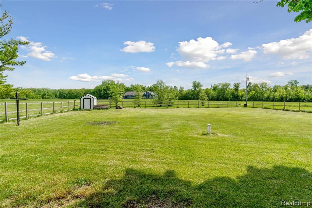 1326 Reid Road Grand Blanc, MI 48439 - Photo 46 of 49 Gallery Image 46