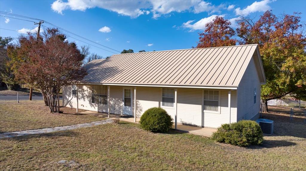 100 East Rainey Street Mason, TX 76856 - Photo 5 of 21