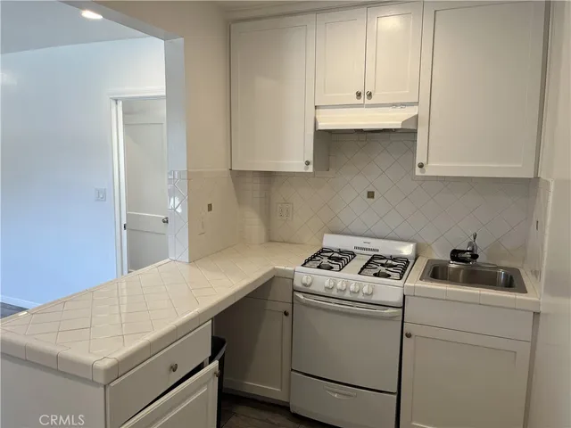 $2,000 | 3112 Washington Boulevard, Venice, CA 90291