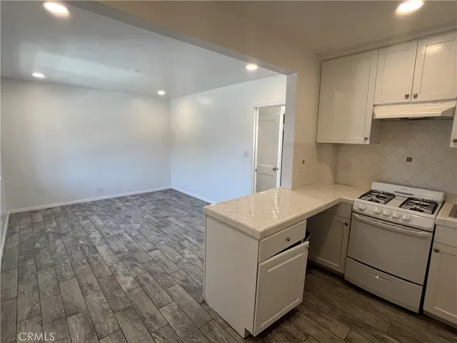 $2,000 | 3112 Washington Boulevard, Venice, CA 90291