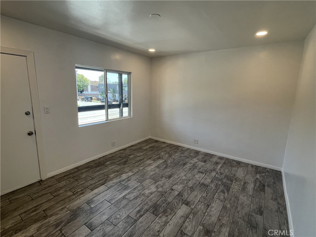 3112 Washington Boulevard Venice, CA 90291 - Photo 8 of 13 a view of empty room with wooden floor