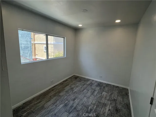 $2,000 | 3112 Washington Boulevard, Venice, CA 90291