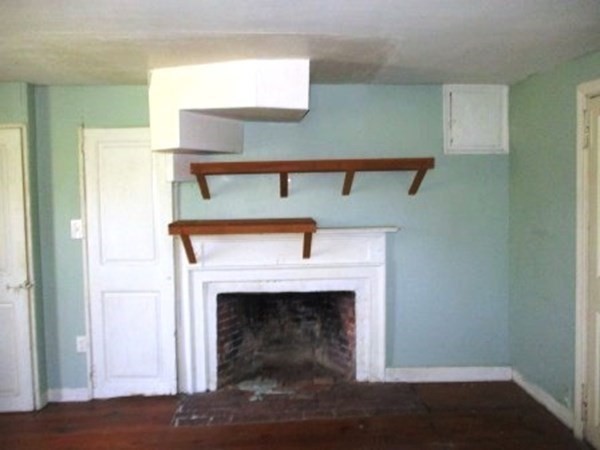 41 Worcester Road Townsend, MA 01469 - Photo 11 of 19 Gallery Image 11