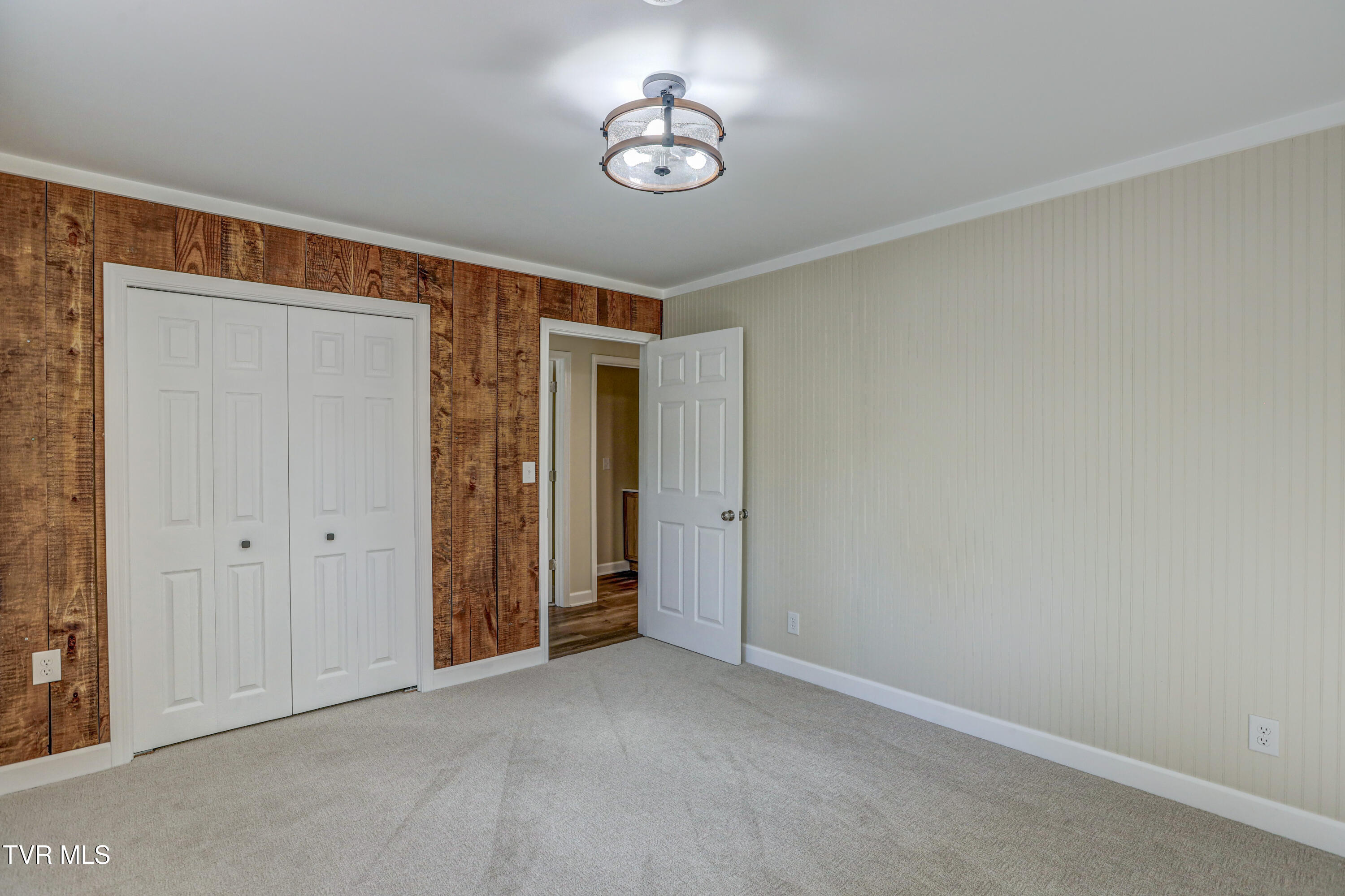 129 Log Cabin Road Johnson City, TN 37615 - Photo 36 of 63 AV4A5025_6_7_8_9