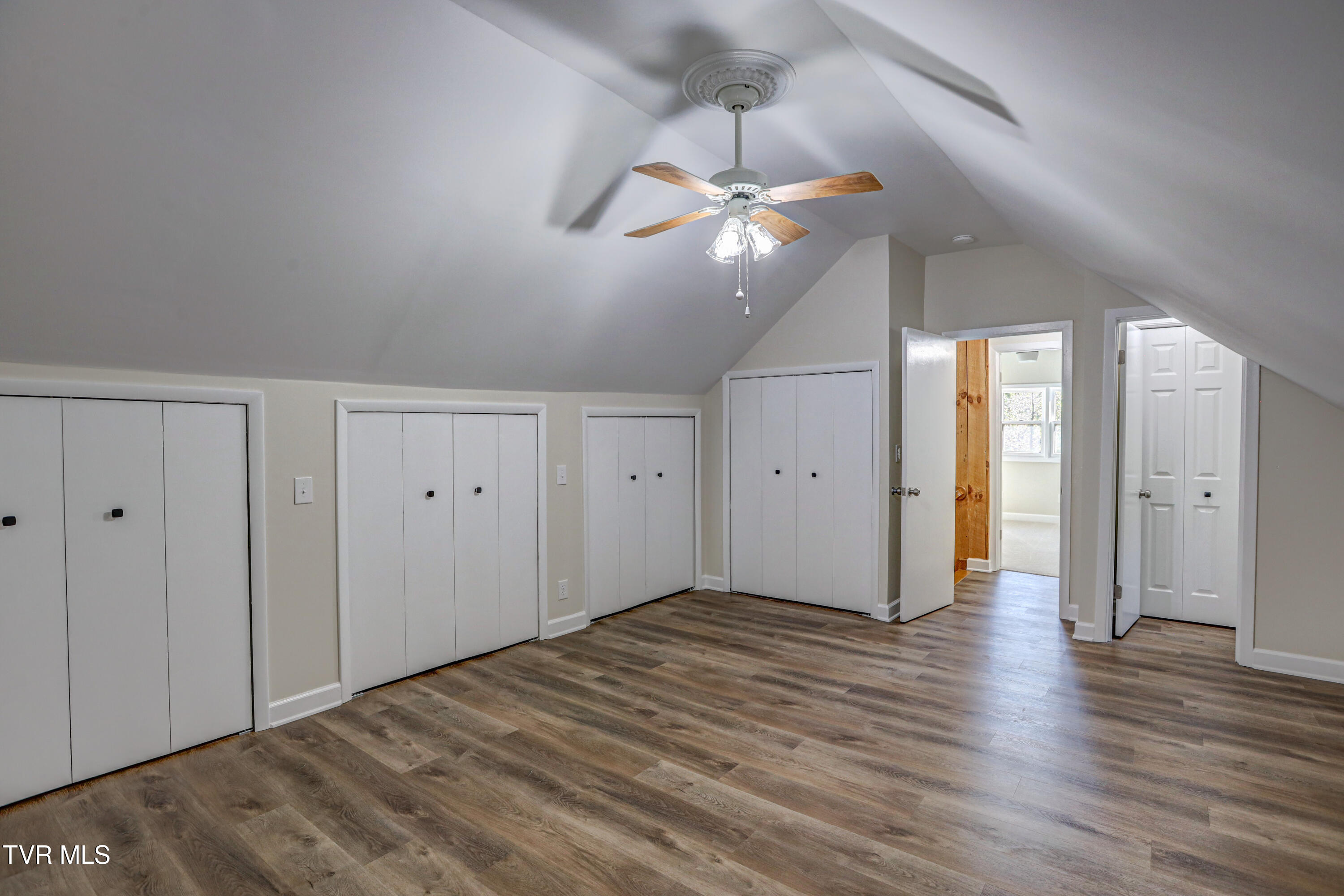 129 Log Cabin Road Johnson City, TN 37615 - Photo 39 of 63 AV4A5040_1_2_3_4