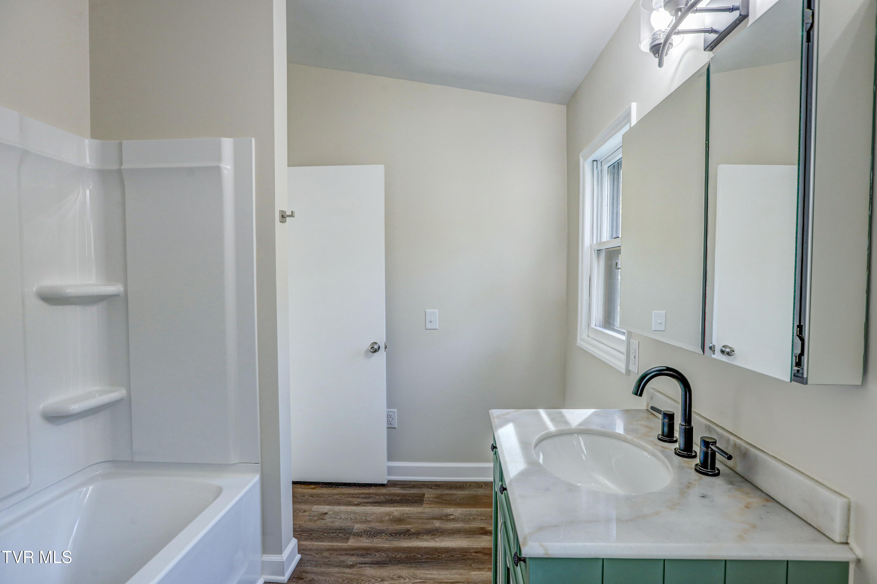 129 Log Cabin Road Johnson City, TN 37615 - Photo 42 of 63 AV4A5055_6_7_8_9