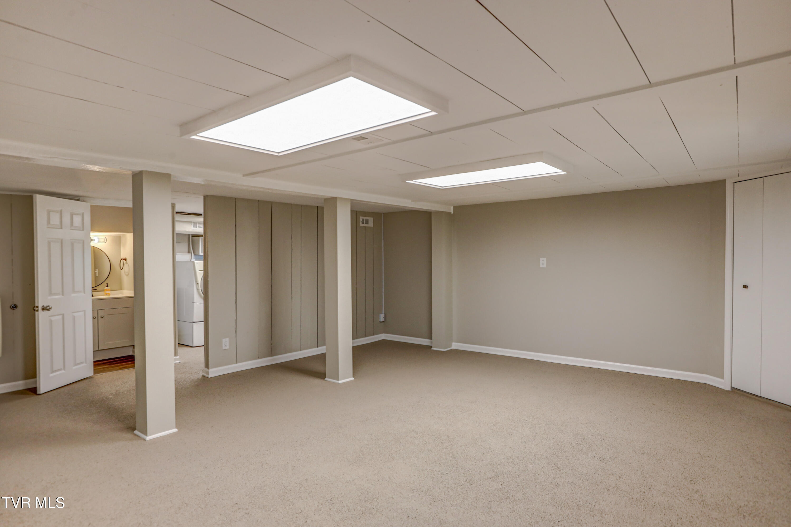 129 Log Cabin Road Johnson City, TN 37615 - Photo 48 of 63 AV4A5085_6_7_8_9