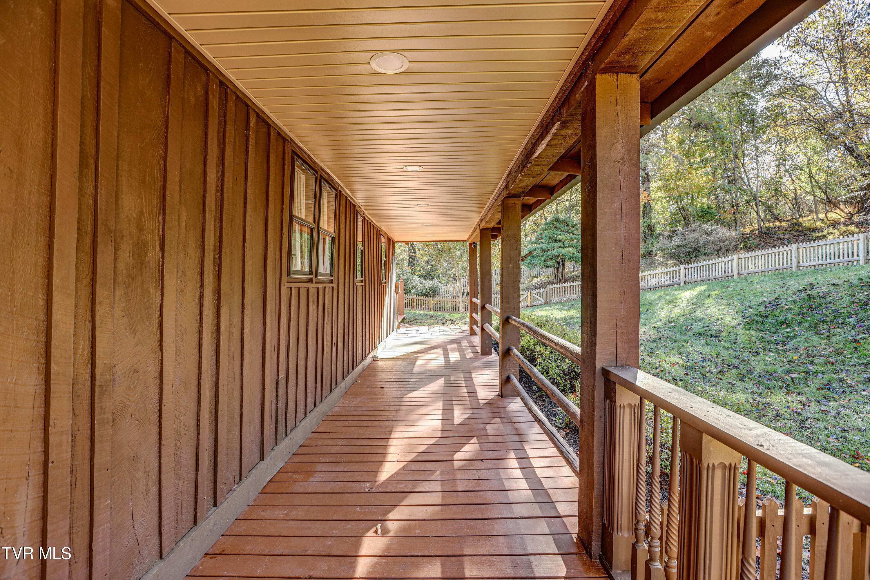 129 Log Cabin Road Johnson City, TN 37615 - Photo 7 of 63 AV4A4875_6_7_8_9