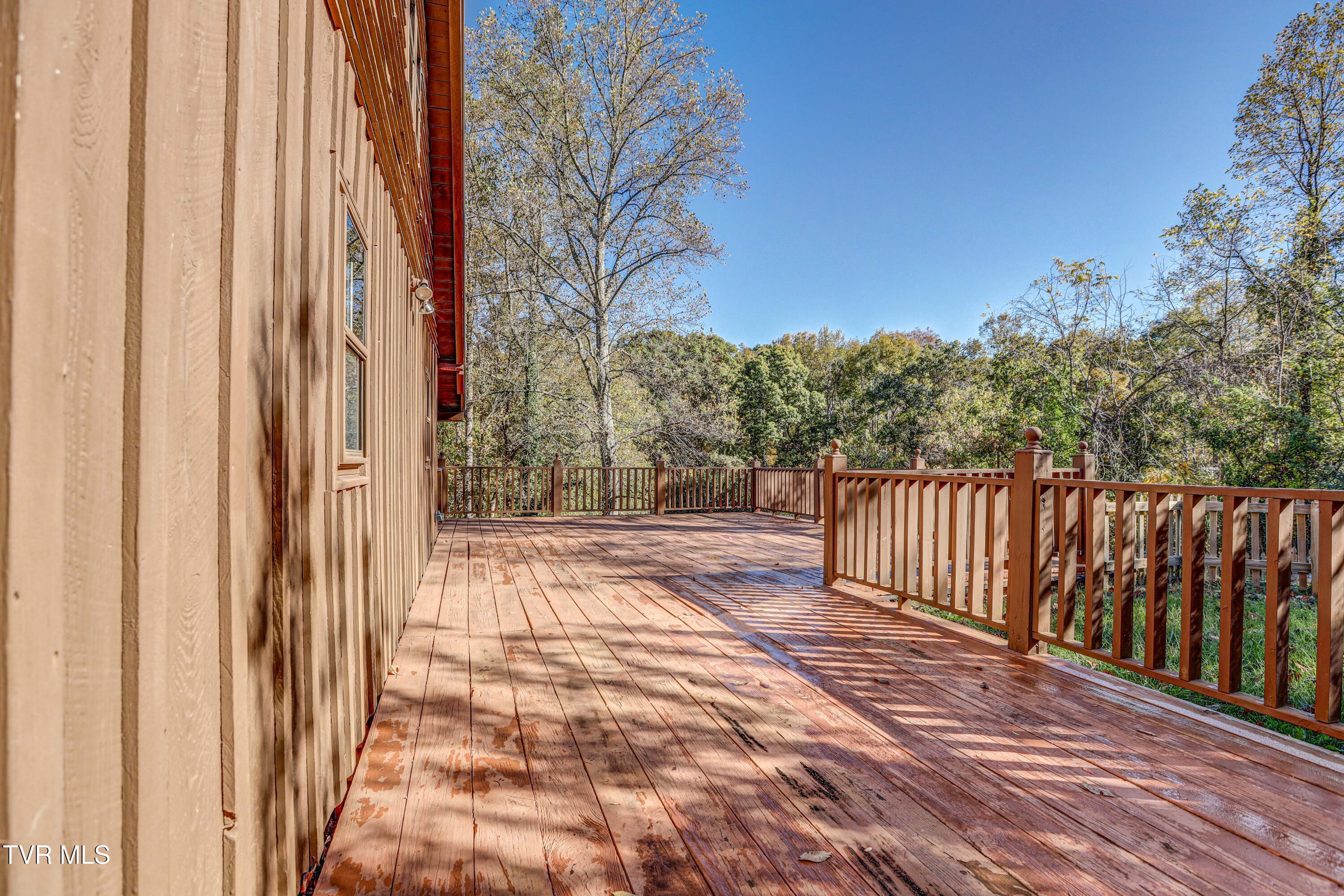 129 Log Cabin Road Johnson City, TN 37615 - Photo 8 of 63 AV4A4880_1_2_3_4