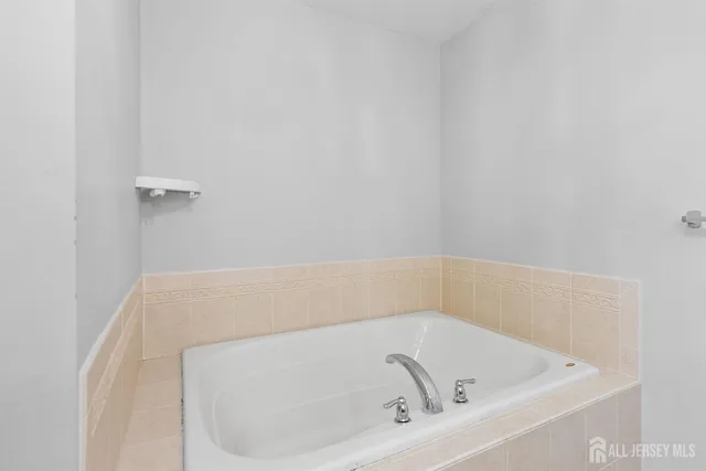 $624,900 | 60 Amber Drive, Old Bridge, NJ 08857