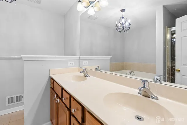 $624,900 | 60 Amber Drive, Old Bridge, NJ 08857