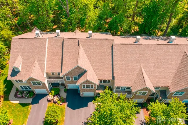 $624,900 | 60 Amber Drive, Old Bridge, NJ 08857