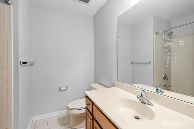 $624,900 | 60 Amber Drive, Old Bridge, NJ 08857