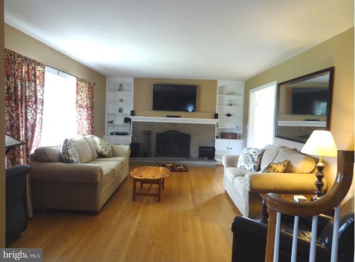 146 Red Hill Road Orange, VA 22960 - Photo 9 of 18 Family Room