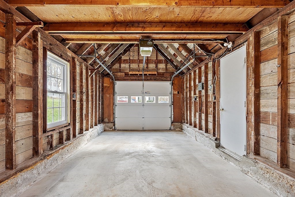 52 Bickford Hill Road Gardner, MA 01440 - Photo 7 of 30 Gallery Image 7