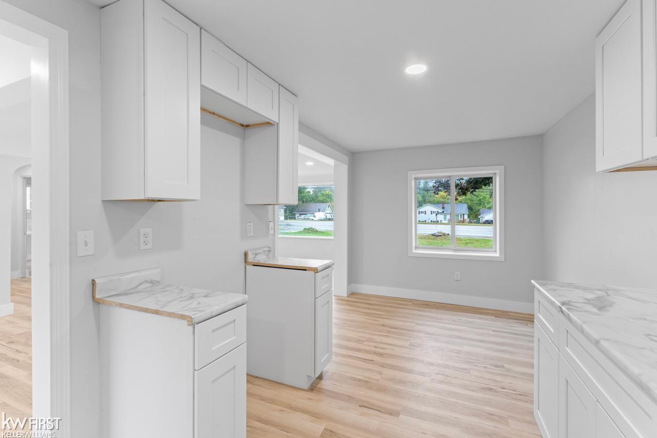 453 North State Road Otisville, MI 48463 - Photo 6 of 21 50189187-899fa433-9dd6-42c2-bb1c-dae239bb6c38.JPG