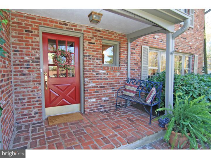 649 Mount View Road Berwyn, PA 19312 - Photo 2 of 24