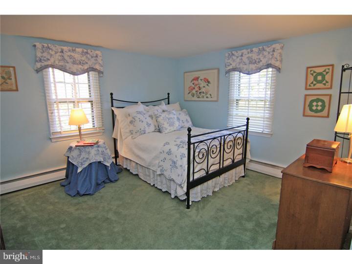 649 Mount View Road Berwyn, PA 19312 - Photo 13 of 24