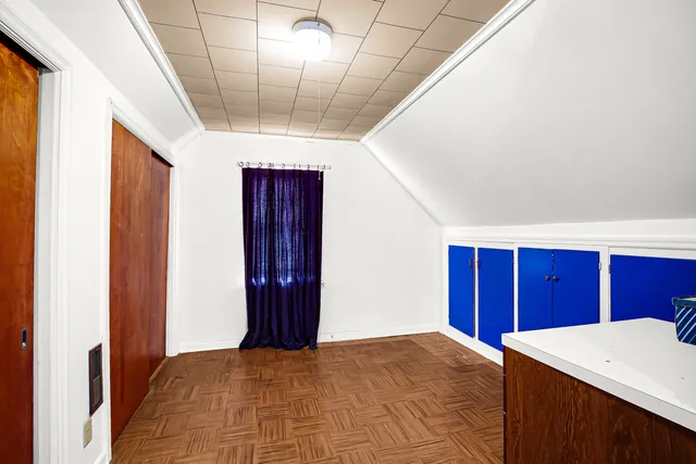 $329,900 | 4320 West 99th Place, Oak Lawn, IL 60453