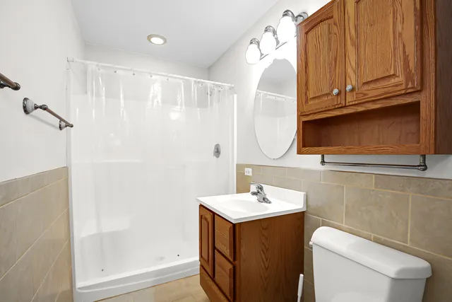 $329,900 | 4320 West 99th Place, Oak Lawn, IL 60453