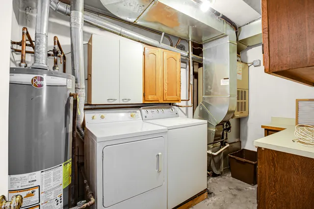 $329,900 | 4320 West 99th Place, Oak Lawn, IL 60453