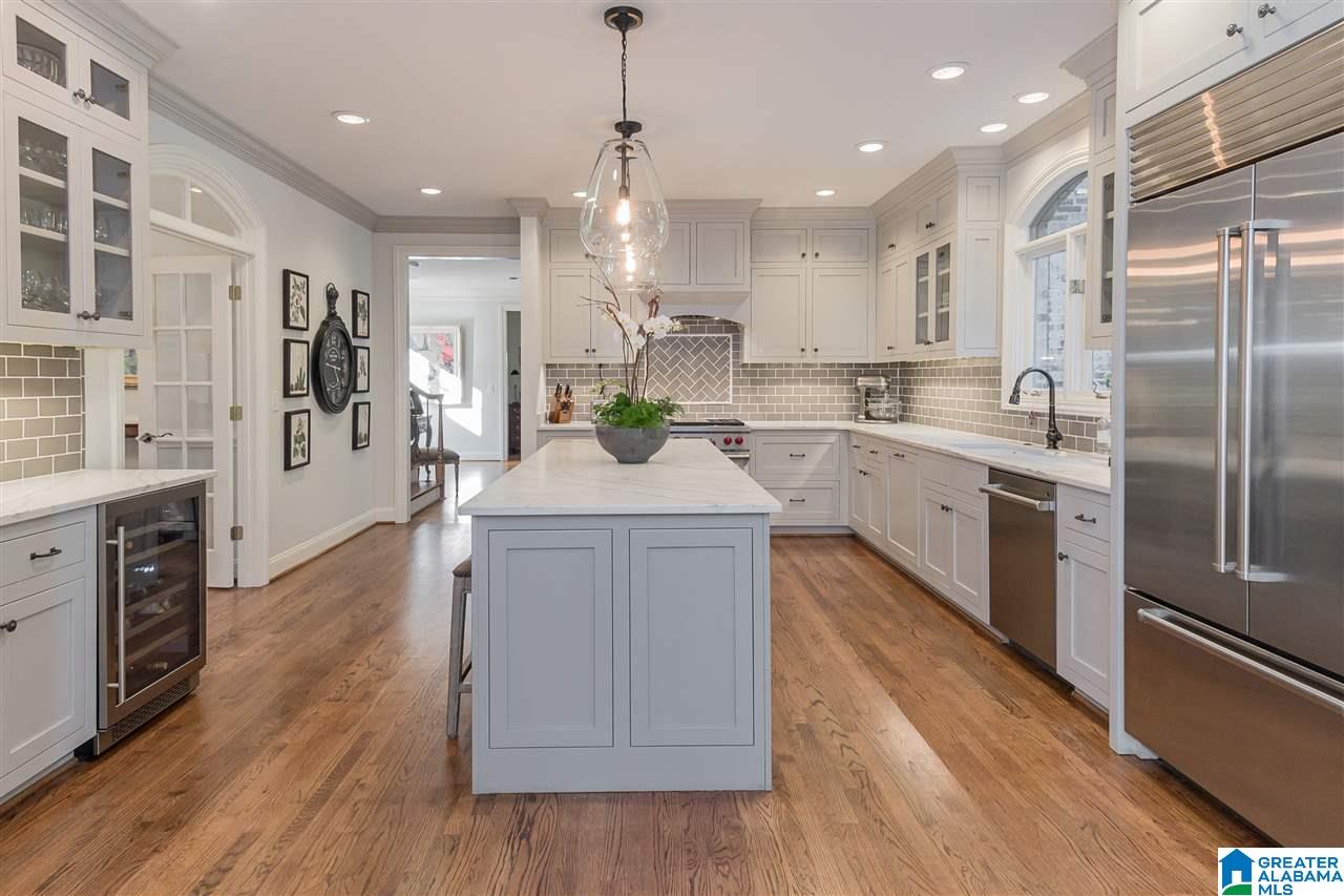 2048 Magnolia Ridge Birmingham, AL 35243 - Photo 15 of 50